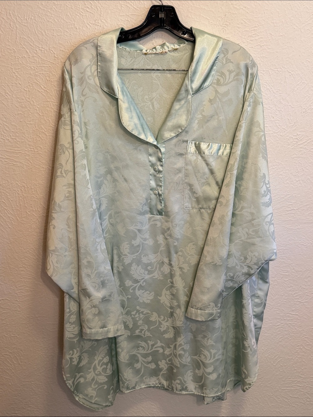 💤💤💤3for 12$💤💤💤Elegant Satin-Texture Sleep Tunic in Light Mint-3X